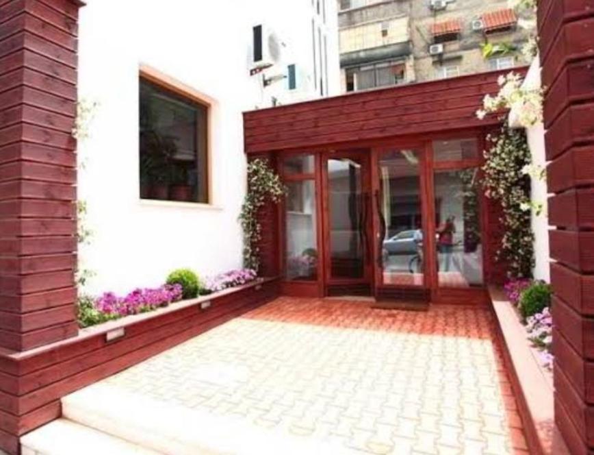Boutique Artist Hotel Tirana Buitenkant foto