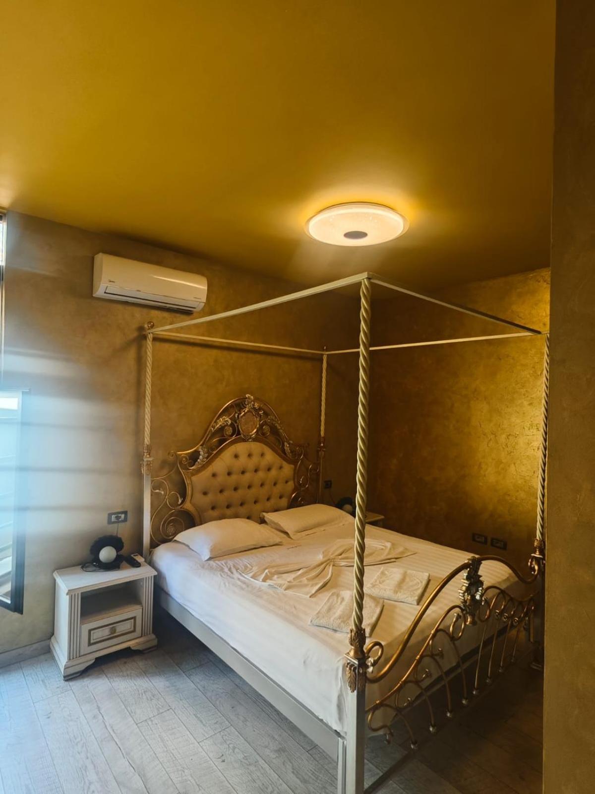 Boutique Artist Hotel Tirana Buitenkant foto