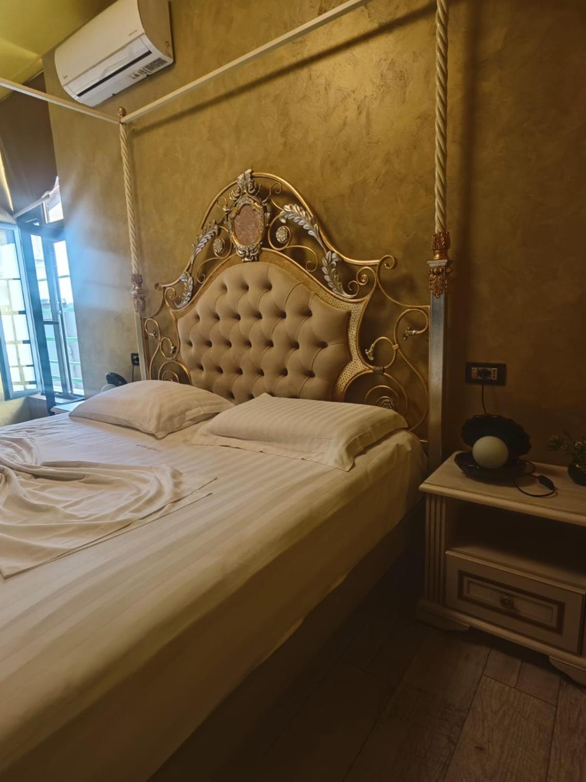 Boutique Artist Hotel Tirana Buitenkant foto